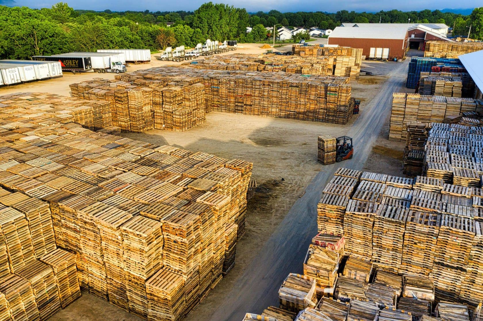 small pallet yard